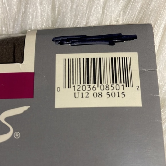 Hanes Vintage Thigh Hi Sandalfoot Stockings Sheer Medium/Tall Town Taupe New - Picture 8 of 16